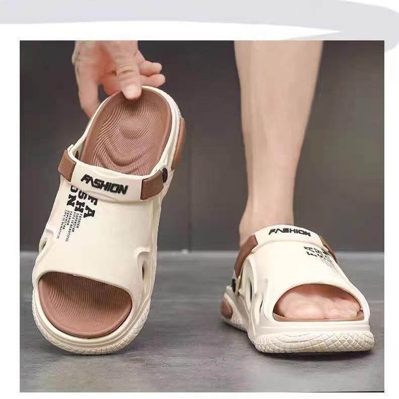 Men's slippers are non-slip, non-smelly and non-audible for outer wear. Home New Summer Men's Sandals Thick-bottomed Removable Men's Slippers