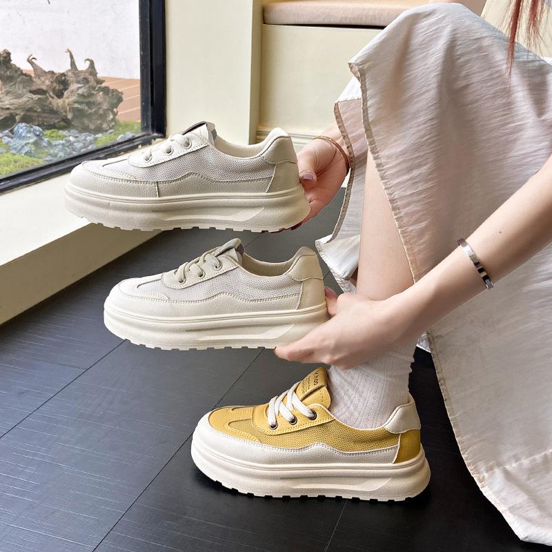 Retro shallow mouth white shoes women's 2025 summer new single shoes flat bottom casual versatile breathable hollow white shoes women