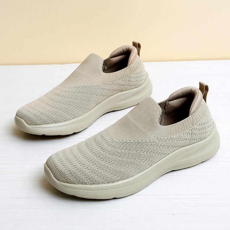 Fashion Mens Casual Shoes Hollow Breathable Mesh Loafers Men Lightweight Walking Shoes Slip on Big Size 39-48 Driving Loafers Men