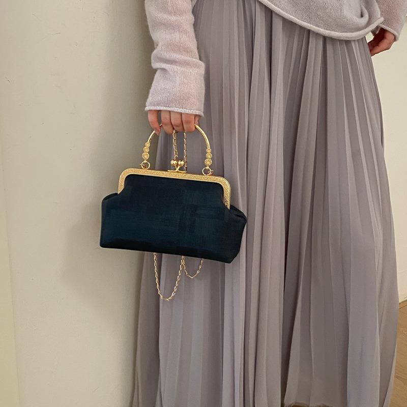 Fashion Chain Bag Women's Summer New Fashion Simple Shoulder Shell Bag Casual Plaid Messenger Bag Bag
