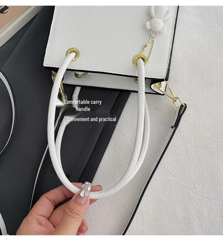 2025 Herbst/Winter Damenmode Umhänge- und Schultertasche - Schlichtes, vielseitiges, kleines handgehaltenes quadratisches Design