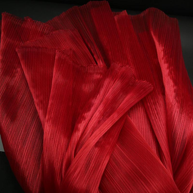 Shiny Pleated Organza Fabric for Elegant Wedding Dress Styling