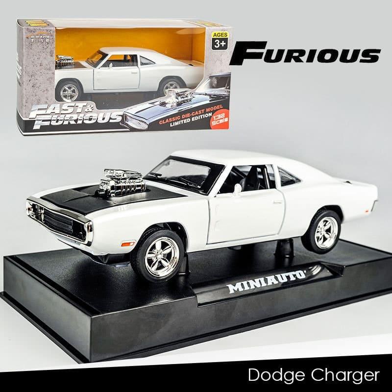 1:32 Legierung "Fast and Furious" Dodge Automodell mit Sound und Licht Druckguss-Spielzeugauto Pull Back Autosammlung Ornamente Jungen Geschenk Kinderspielzeug