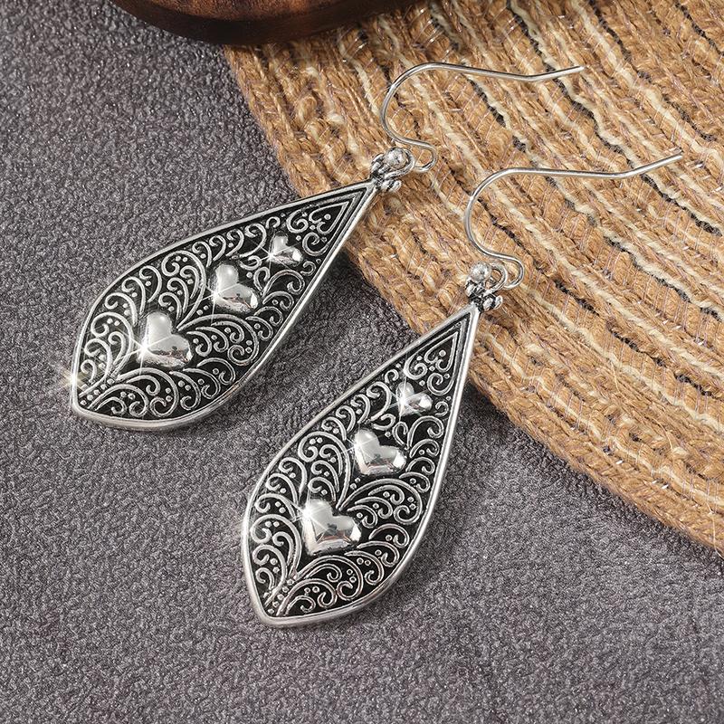 Bohemian Style Hand Carved Heart Hollowed Hook Earrings Women's Fashion Vintage Design Banquet Anniversary Silvery Jewelry Gifts