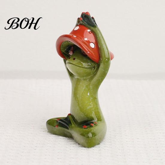 Exquisite Resin Crafts Yoga Mushroom Frog Figurine, Creative Statue, Cute Sitting Small Entrance Hall Decor Green Ornament for Home Office Shelf