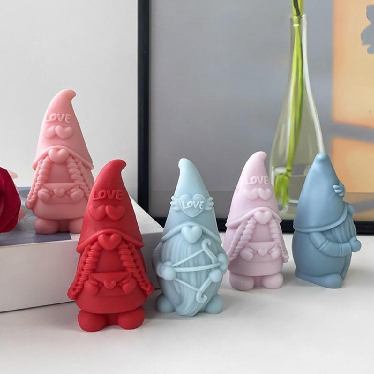 Love Heart Gnome Silicone Mold DIY Table Ornament Tool Scented Candle Mold