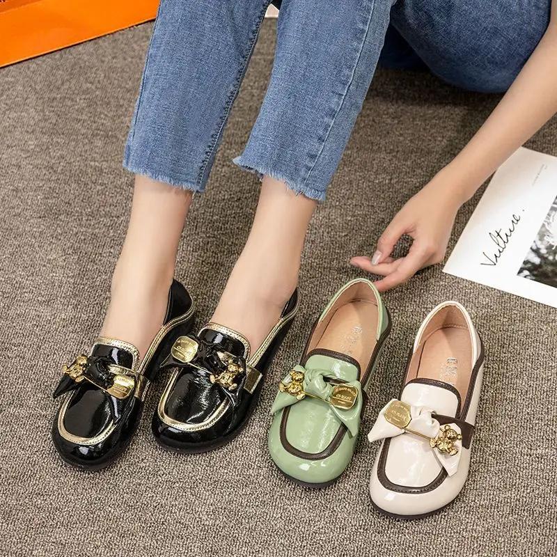 Flats Shoes for Women Low Heel Elegant Woman Footwear Flat Black Normal Leather Casual Round Toe Trend Y2k Luxury Brand Popular