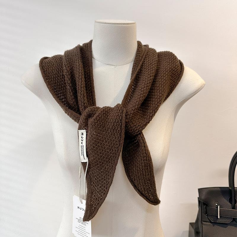 British Korean Triangle Scarf Niche 100% Wool Triangular Scarf Women Headscarf Knitted Scarf Multi-functional Warm Knitted Scarf