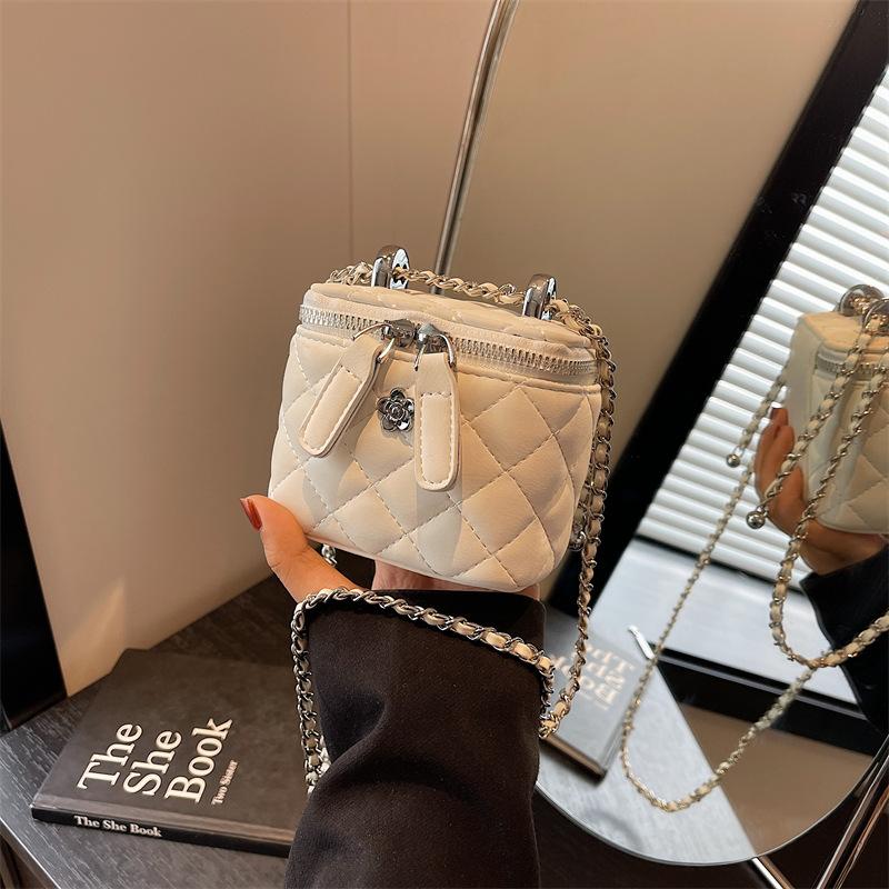 Rhombus chain bag women's spring and summer new niche shoulder messenger bag high-end box small square bag