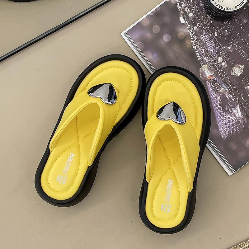 

Flip-flops women s summer outer wear love new versatile thick bottom feet seaside beach sandals tide 40 жёлтый