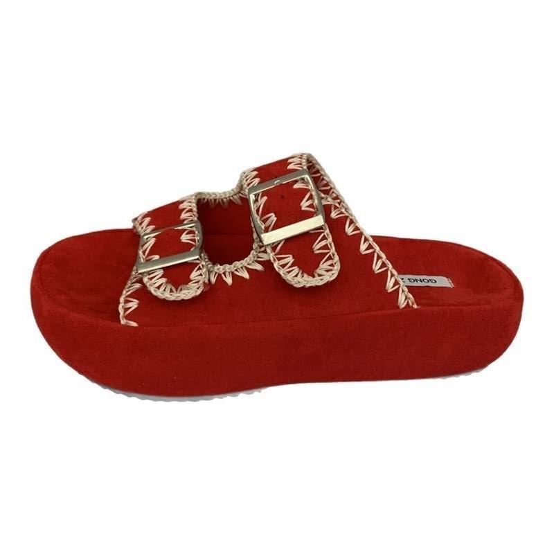 Summer Belt Buckle Fashion Flat-bottomed One-word Shoes Women 2025 New Outer Wear Fairy Wind Soft-soled Seaside Cool Slippers