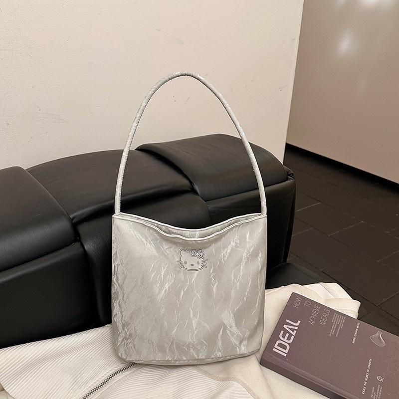 Korean Style Large Capacity Bucket Tote Bag - Simple Shoulder Bag for Women, New Fashion Commuting Accessory