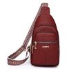 Měkká kožená náprsní taška Dámská crossbody taška Barevná taška přes rameno Sportovní taška přes rameno Dámská náprsní taška