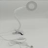 Luce LED di riempimento da 3,5" con clip USB e supporto per telefono regolabile per selfie e live streaming.