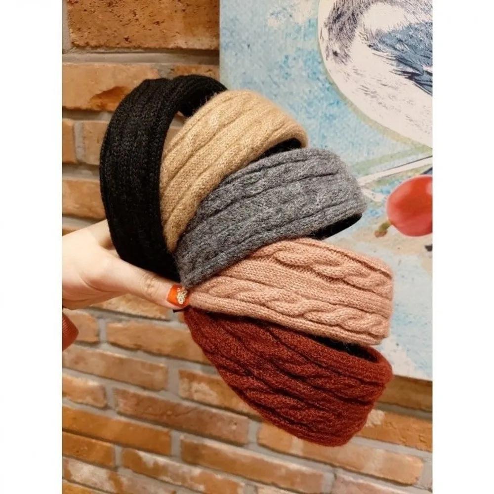 Knit cable knit wide headband headband bandana beige