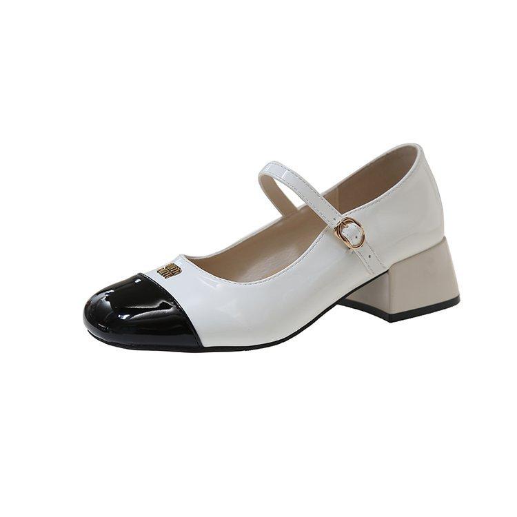 

Французские туфли Мэри Джейн на толстом каблуке женские 2025 новые юбка весна и осень лакированная кожа маленькие кожаные туфли ремешок с одной пряжкой туфли бабушки 35 чёрный