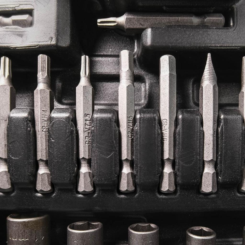 Hand tool set BORT BTK-138