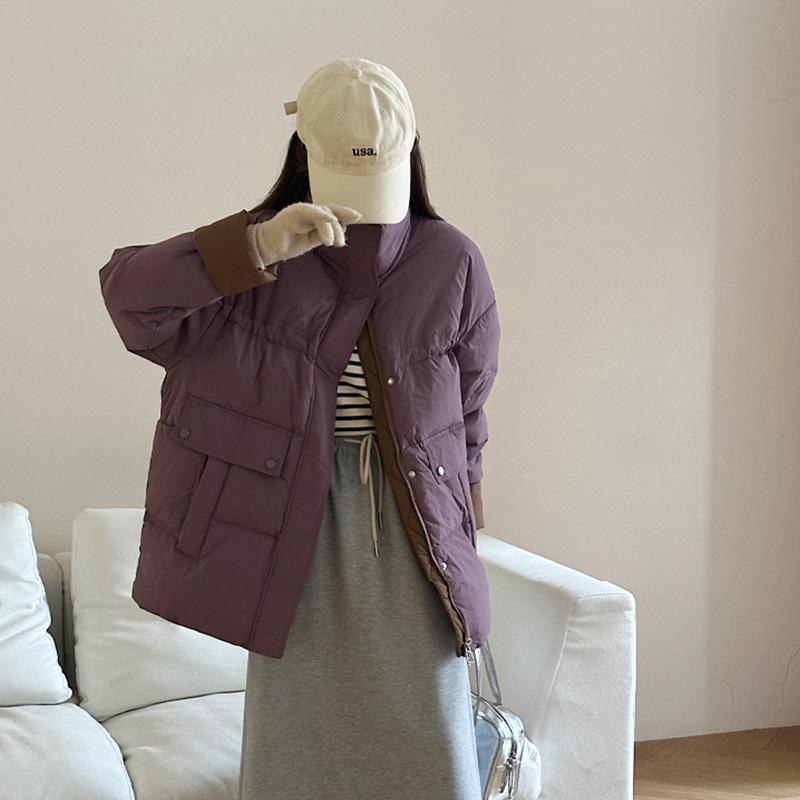 Fashion contrasting color short down jacket women's 2024 winter new stand-up collar thickened white duck down turned sleeve warm jacket large size