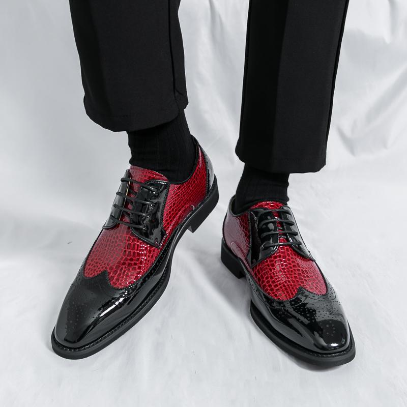 Men Brogues Wedding Dress Dance Shoes Black Brock Carved Leather Shoes Business Formal Shoes Tuxedo Prom Blazers Shoes Large Size
