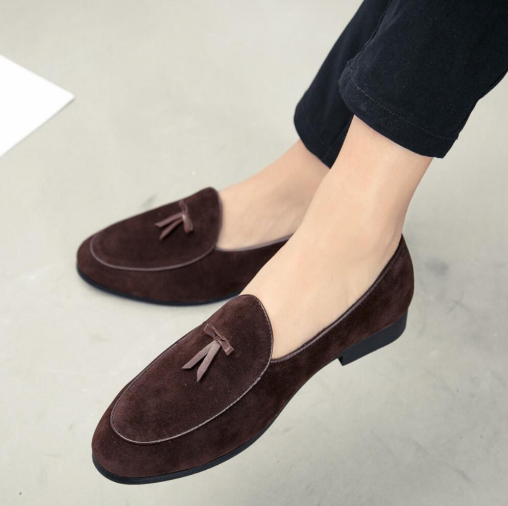 Fashion Luxury Brand Shoes Men Fashion Retro Soft Moccasins Men Loafers High Quality Leather tassel Shoes Mens Flats Driving Shoes