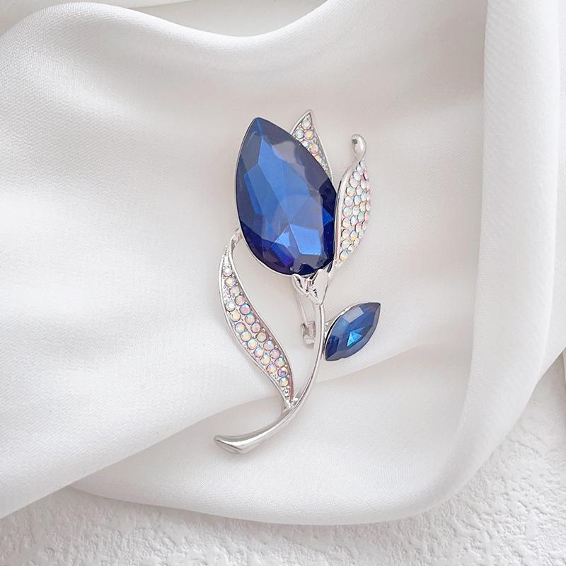 Высококлассная хрустальная брошь-тюльпан: Элегантная булавка-корсаж для костюмов и платьев. синий