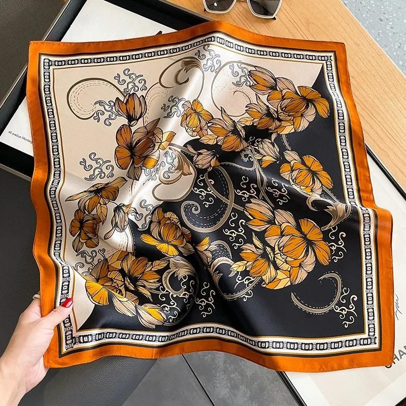 Nature Silk Neck Scarves Lady Foulard Lovely Strawberry Print Real Silk Square Scarf for Women Bag Ribbon Hairband Kerchief