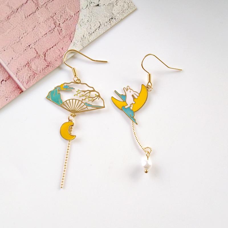 

Ретро китайский стиль асимметричные клипсы для ушей без прокола с кроликом и котенком