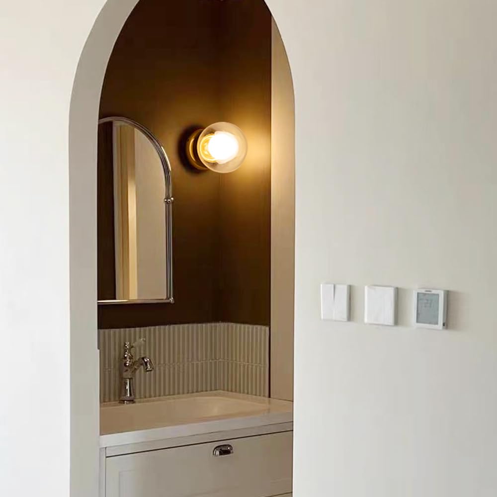 Single-Light Brass Bracket Light, Nordic Wall Lighting, Antique Style, Stylish, Simple, Suitable for Living Rooms, Kitchens, Living Rooms, Dining