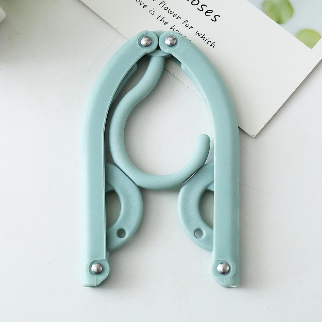 Compact Folding Clothes Hanger for Travel, Dorms, Students, Daily Use - Unisex
