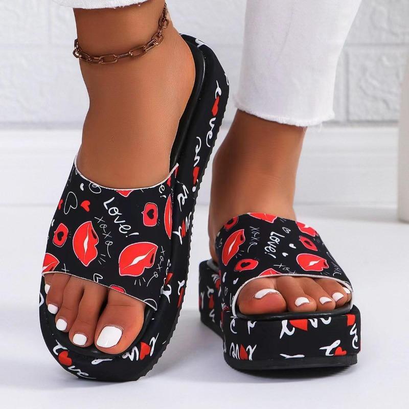 Summer Fashion Women's Slippers Thick Bottom Beach Shoes Large Size Casual Slippers