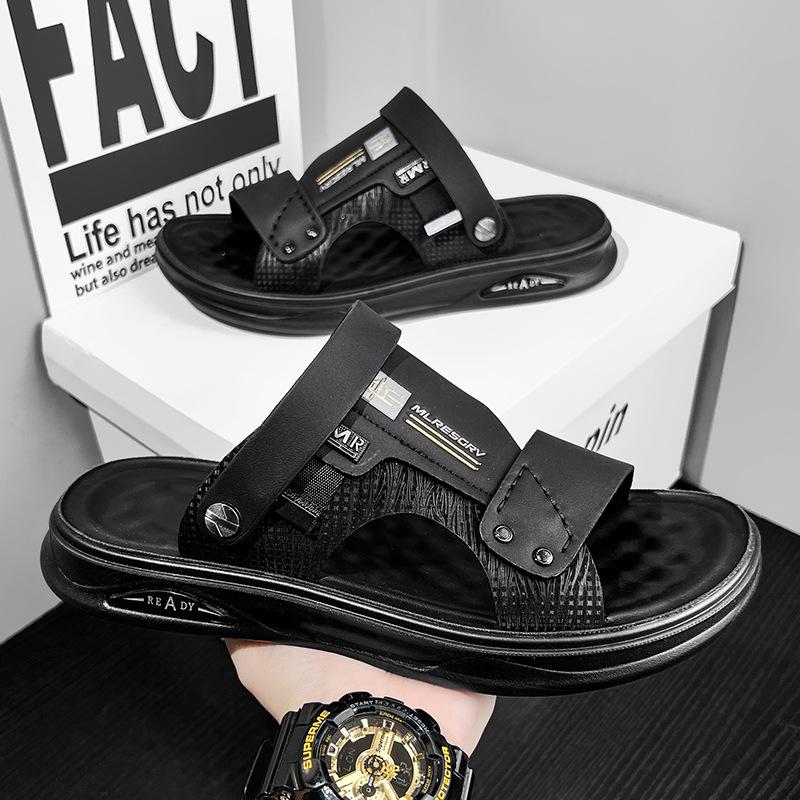Sandals men's summer 2025 new casual stepping on shit beach soft-soled men's breathable two wear thick-soled cool slippers