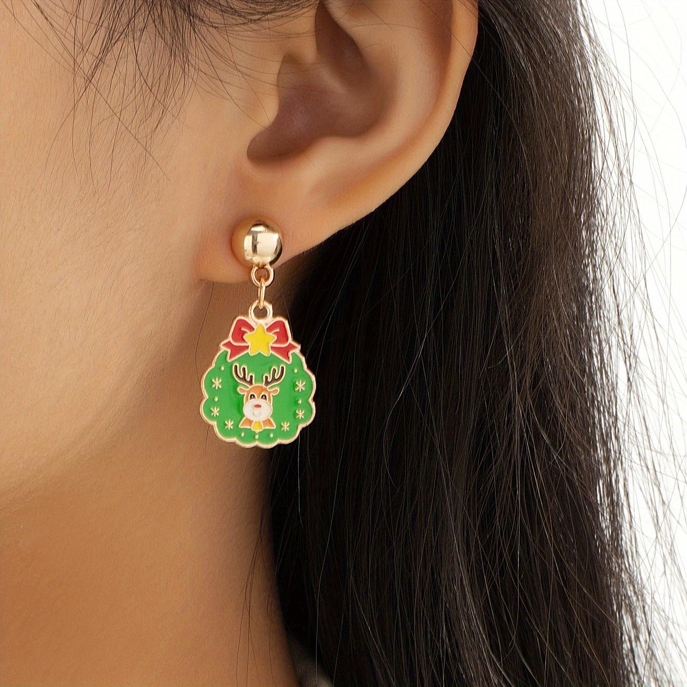 Alloy oil dripping cartoon seahorse earrings Christmas series exquisite cute oil dripping Christmas stockings Christmas elk
