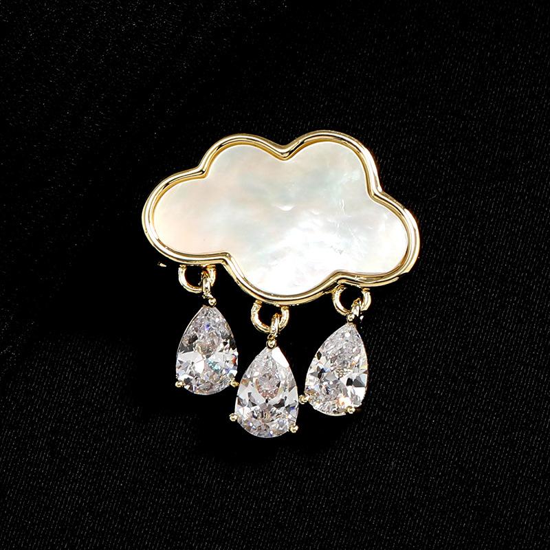 

Natural shell cloud small brooch women s exquisite simple design sense neckline pin anti-light temperament suit accessories