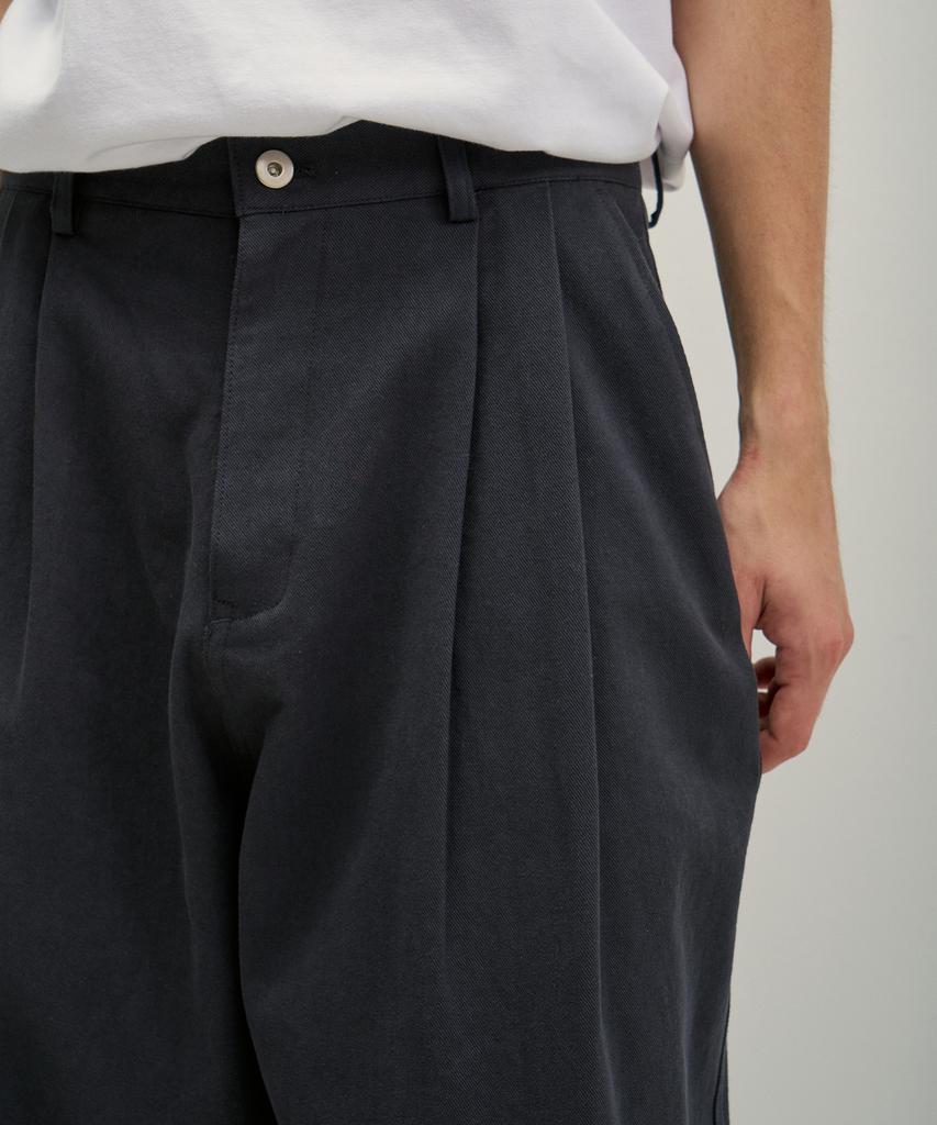 GNOK Cotton Double-Pleated Wide Pants [Charcoal]