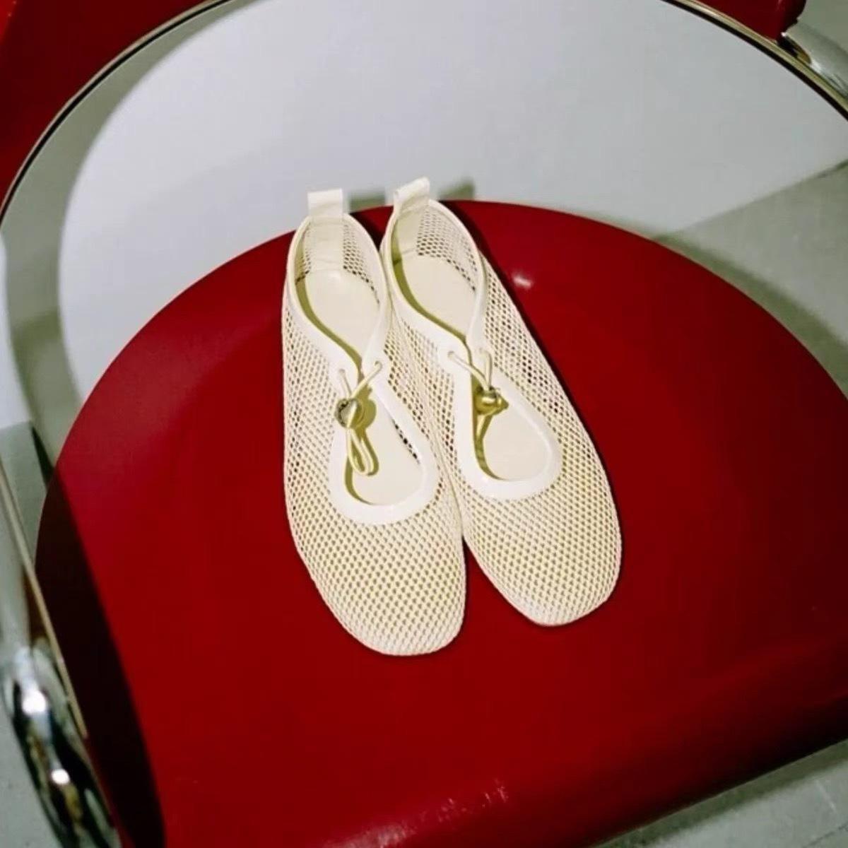 

Niche hollow metal drawstring single shoes summer fishing net shoes flat-bottomed breathable sandals women 40 чёрный