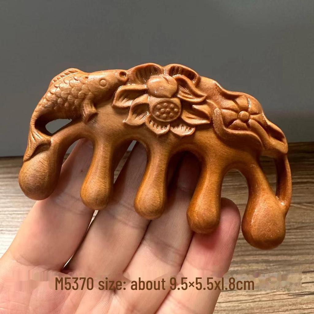 Green Sandalwood Carved Portable Scalp Massage Comb for Women