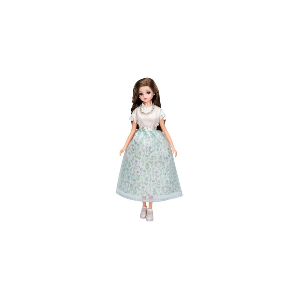 Takara Tomy Licca-chan Doll LD-19 Fashionable Mom Dress-Up Toy for Pretend Play Ages 3 and Up