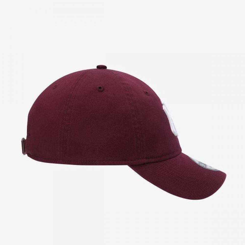 New Era New York Yankees Basic Unstructured Baseball Cap Burgundy 15131670