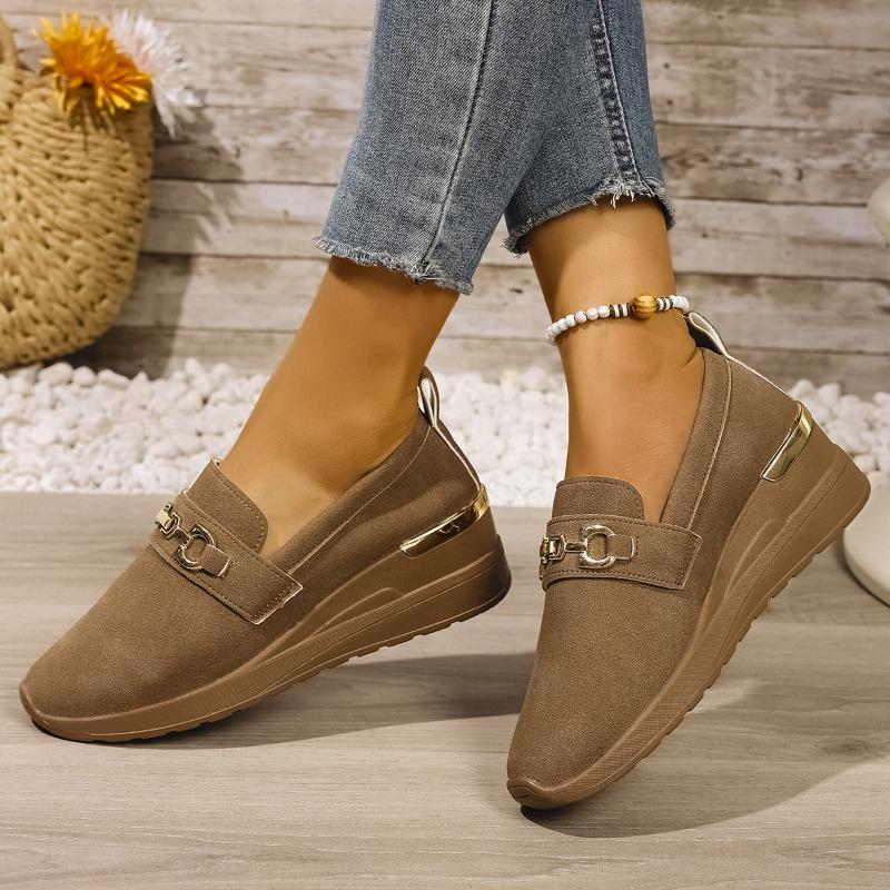 

Новые повседневные туфли-лодочки большого размера с круглым носком, металлической пряжкой и на танкетке 44