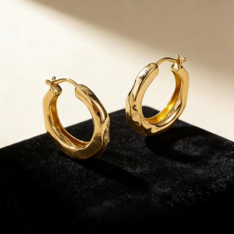 1PAIR French minimalist gurgling earrings, high-end light luxury 2025 new popular niche unique temperament plain ring earrings women