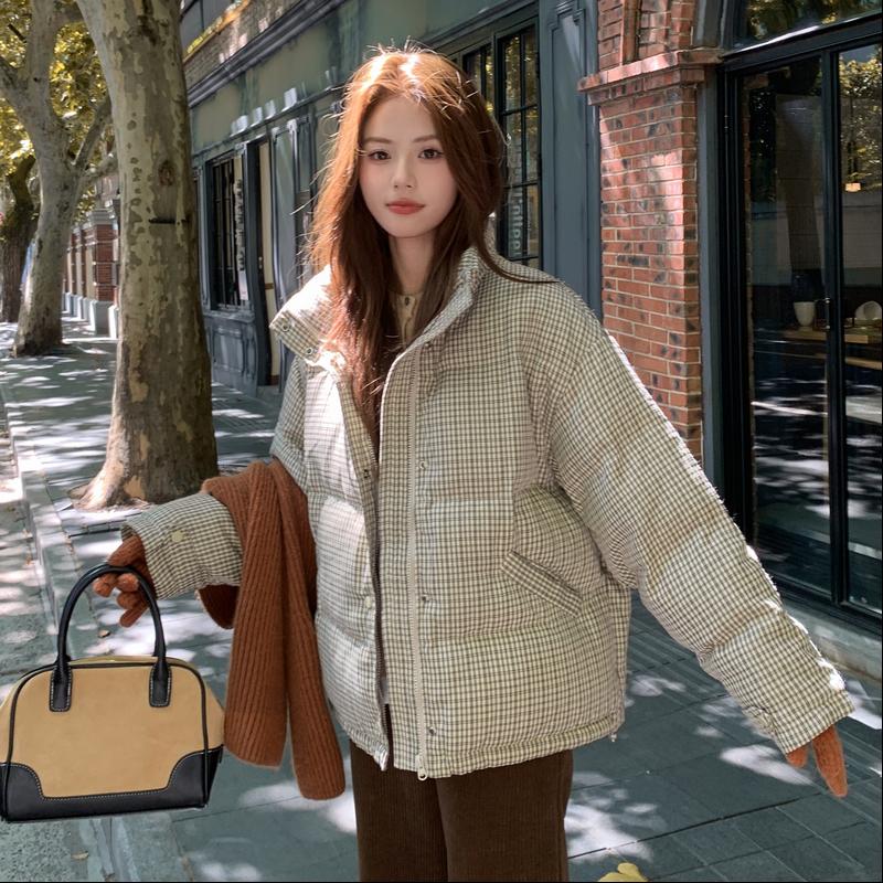 Trendige Karree Stehkragen Daunenjacke Koreanischer Wintermantel Lockere Passform Warme Baumwollwattierte Oberbekleidung für Damen