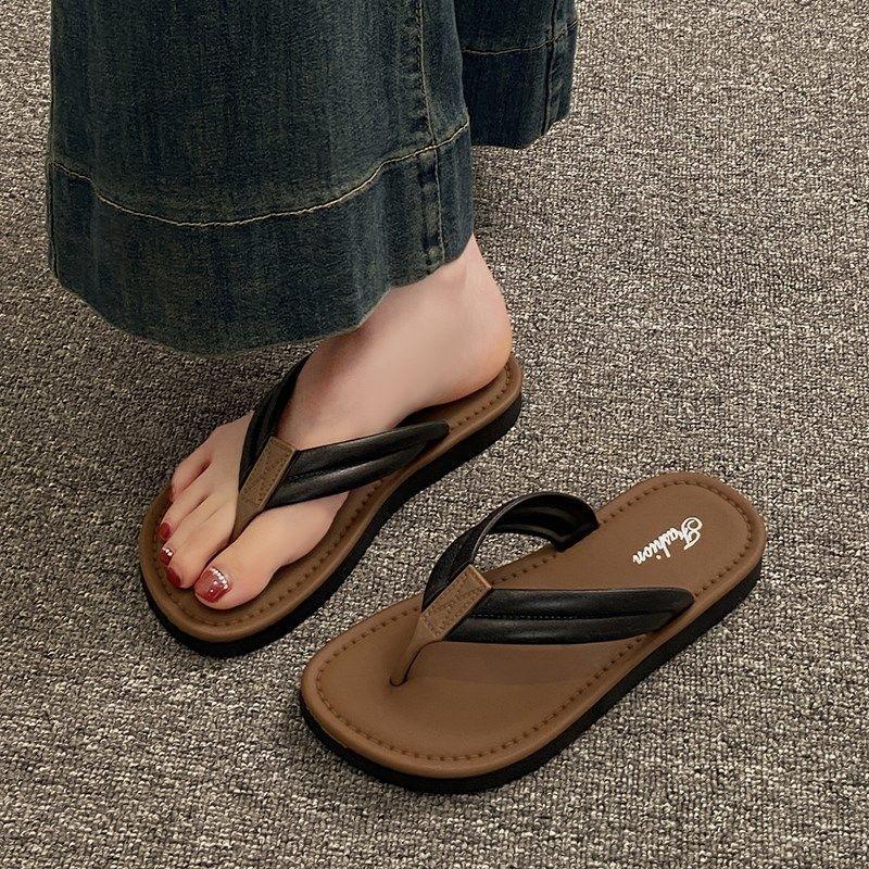 Casual style flip-flops women wear beach soft-soled toe cold slippers in summer