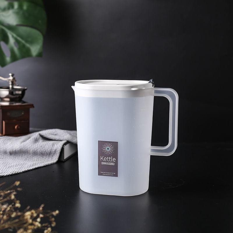 

Nordic Cold Kettle Випускний чайник великої місткості Стійкий до високих температур побутовий чайник із звичайною водою 2.4L