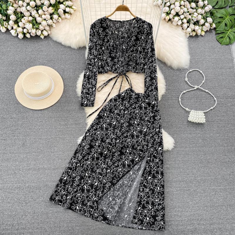 

Chic Women s Spring/Autumn Set: Long Sleeve Deep V-neck Top & High Waist Split Skirt One Size