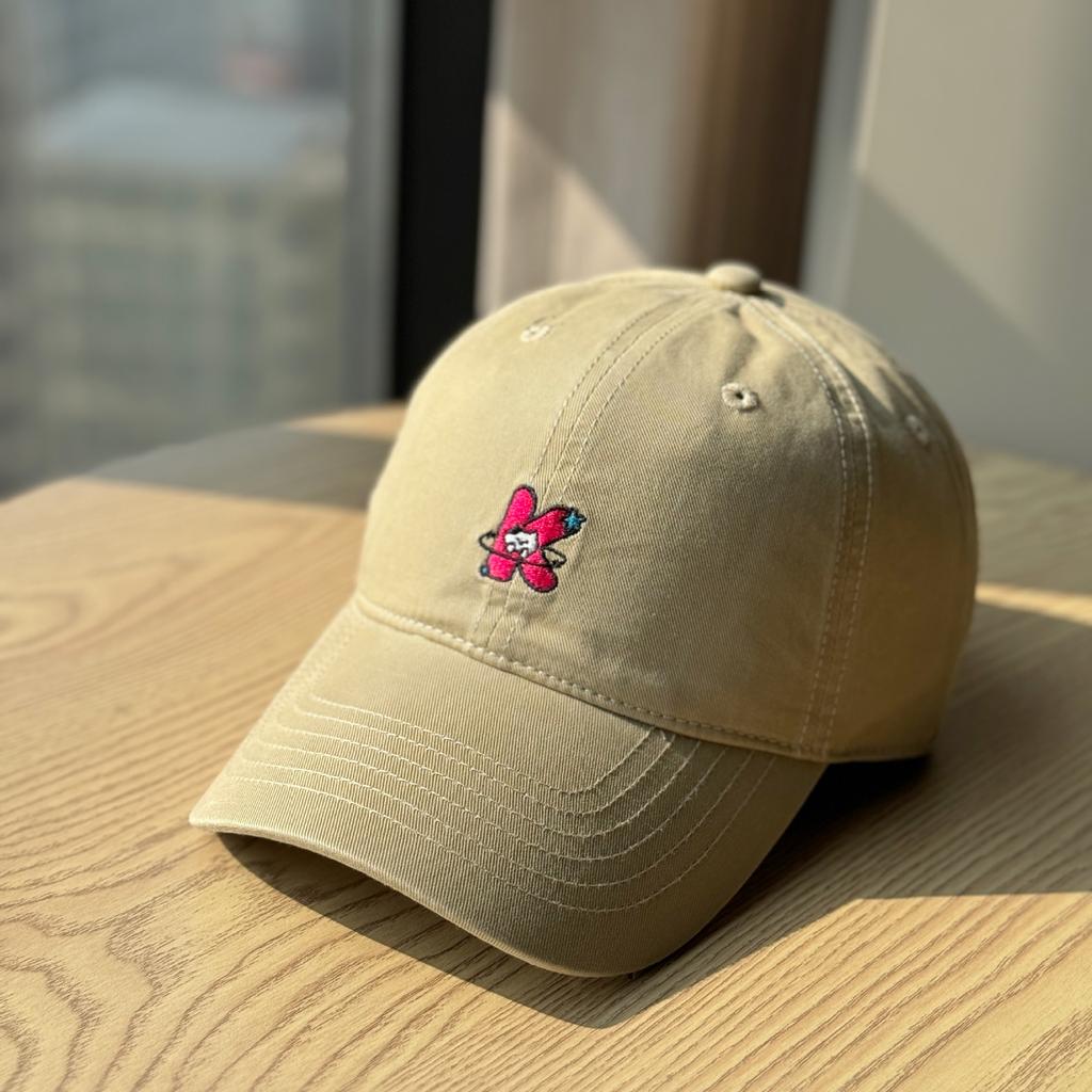 Koreanischer Stil Frühling und Sommer Weiches Oberteil Buchstabendruck K Bestickte Baseballkappe für Herren, Trendiger Outdoor-Sport Sonnenschutz, Gesichtsformend Lässig