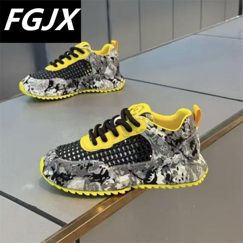 

Outdoor summer hollow sports shoes fashionable versatile men s shoes new mesh breathable men s shoes thick sole increase 44