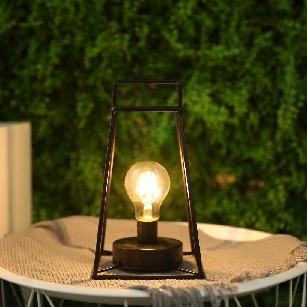 Simple Design Led Cordless Table Lamp Battery Operated Bedside Lamp Black Metal Portable Nightlight for Decoration and Gift