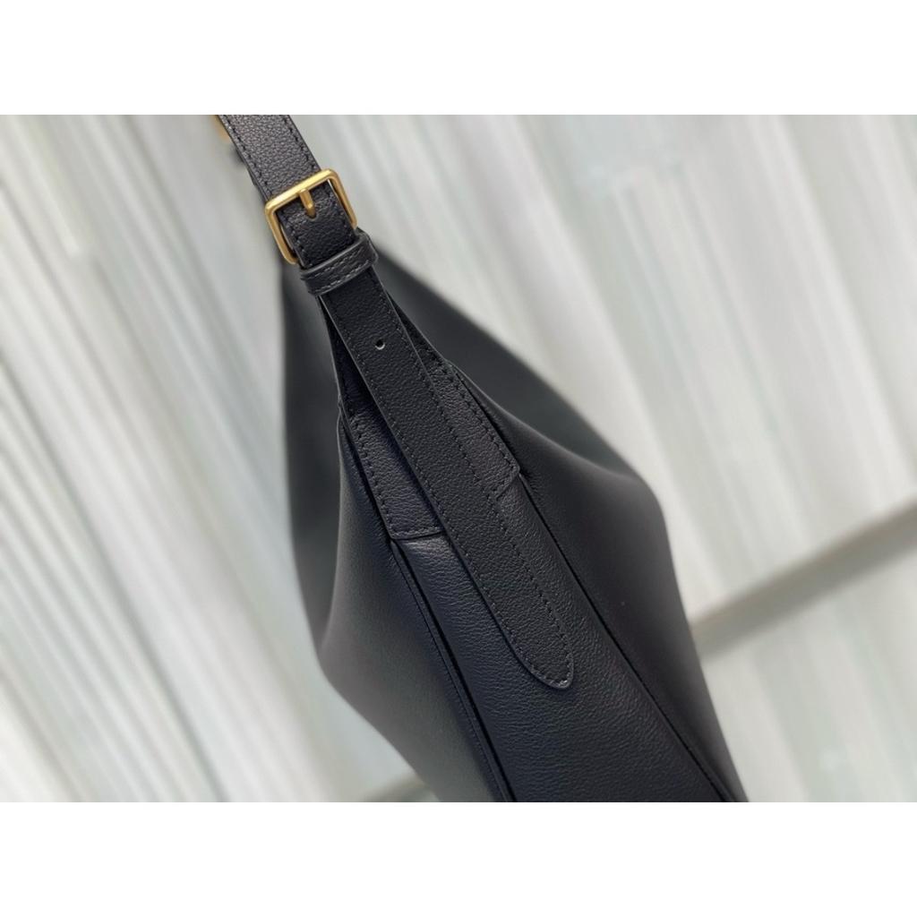 Women's Bag 2024 New Arc De Triomphe Moon Bag Large Capacity Commuter Underarm Bag Retro Messenger Bag Versatile Shoulder