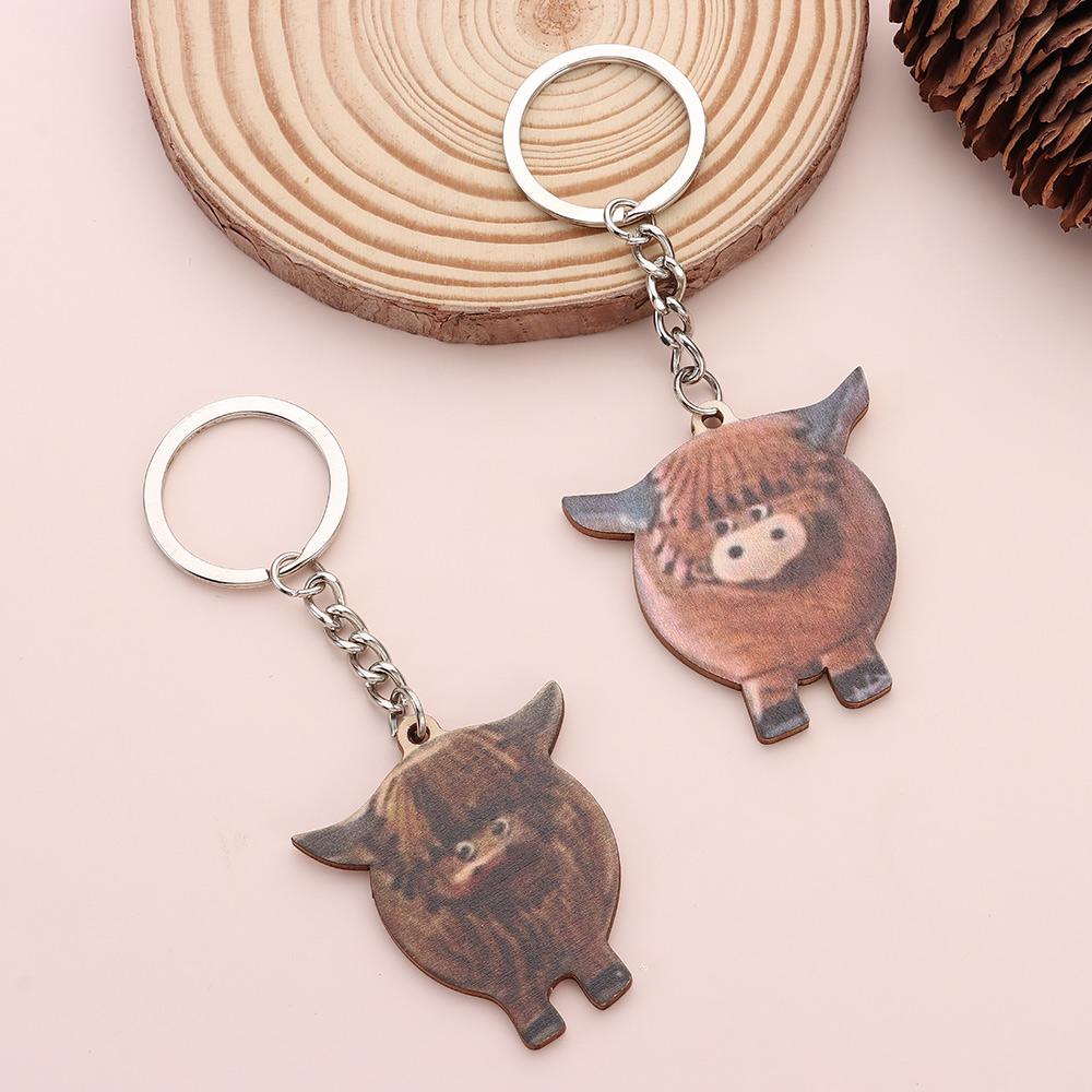 Wooden Portable Highland Cow Decor Keychain Car Key Buckle Highland Cow Keyring Funny Highland Cow
