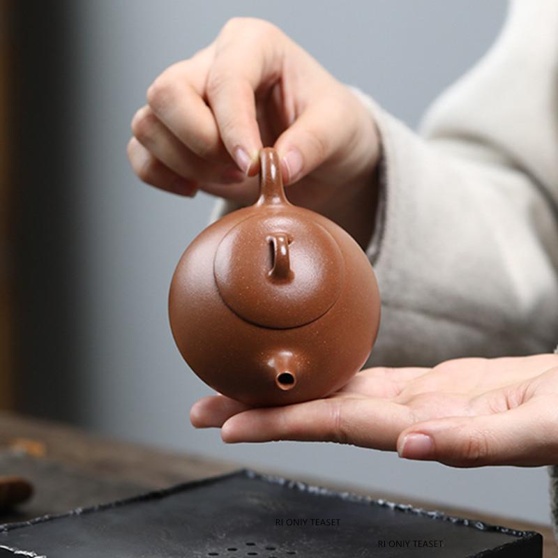 110ml Yixing Small Capacity Purple Clay Teapot Master Handmade Tea Pot Kettle Beauty Tea Infuser Chinese Raw Ore Zisha Tea Set